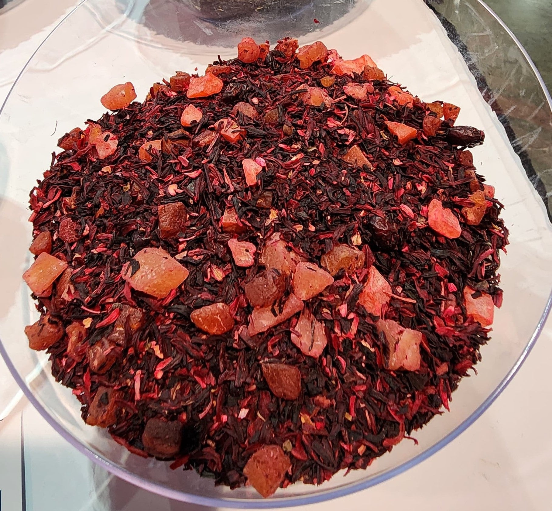 Hawaiian Tropical Tea Blend_Hibiscus, Pineapple Diced, Papaya Diced, Cranberry, Natural Tropical Flavor.